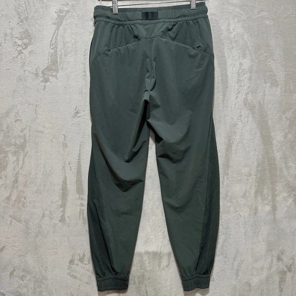 Athleta Quest Jogger Pants Womens 6 Green Hiking Athletic Mesh Panels RN 54023 - Picture 2 of 7